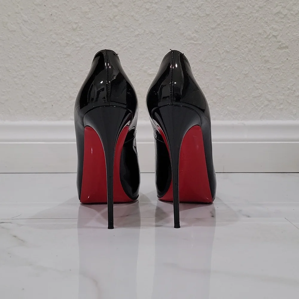 Christian Louboutin | Shoes | Christian Louboutin Red Bottoms